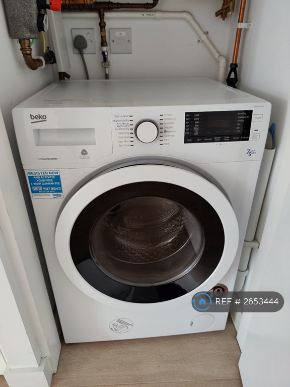 2 bedroom flat in Nautical Drive, London, E16 (2 bed) (#2653444)