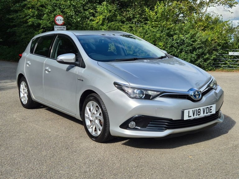 2018 Toyota Auris 1.8 VVT-h Icon Tech Hatchback 5dr Petrol Hybrid CVT Euro 6 (s/s) (136 ps) Hatch...