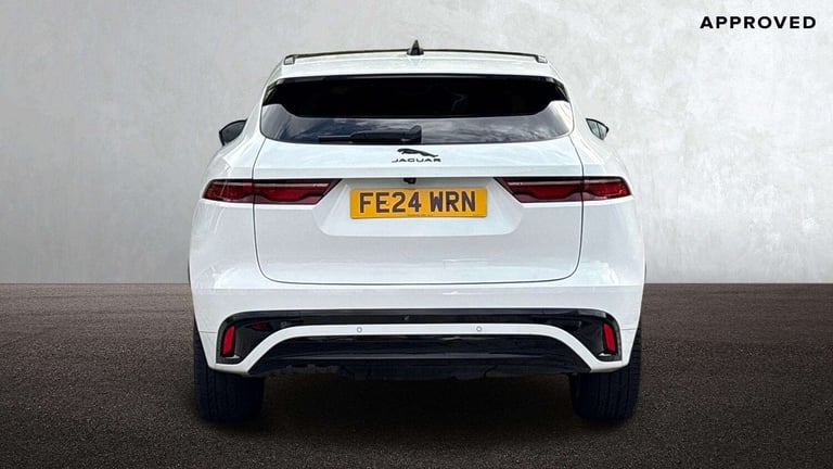 2024 Jaguar F-Pace 2.0 D200 R-Dynamic SE Black 5dr Auto AWD Estate Diesel Automatic