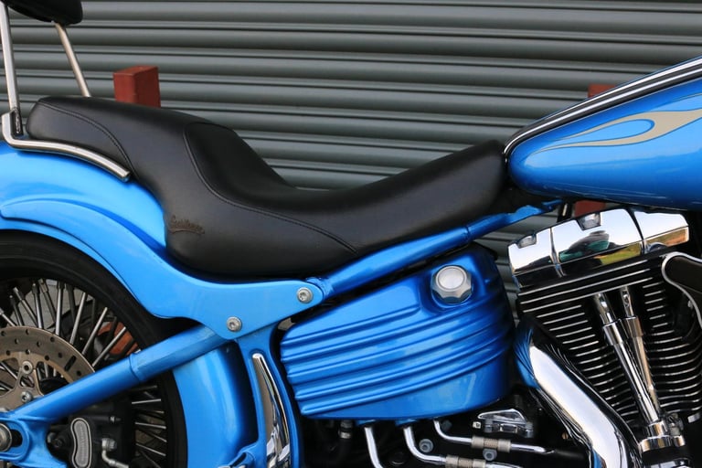 Harley-Davidson FXCWC SOFTAIL ROCKER C 2011 1584cc