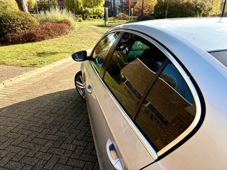 2014 Volkswagen Passat 2.0 TDI Bluemotion Tech R-Line 4dr DSG SALOON Diesel Automatic
