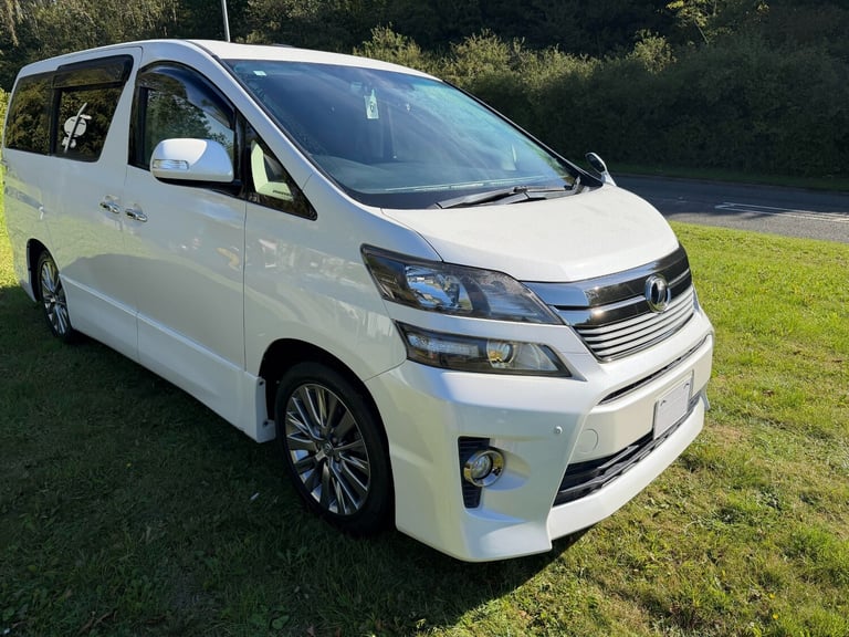 2012 TOYOTA VELLFIRE, WHITE,Golden Eyes 2, 2.4ltr. 7 Seater, Twin Sun roofs, 