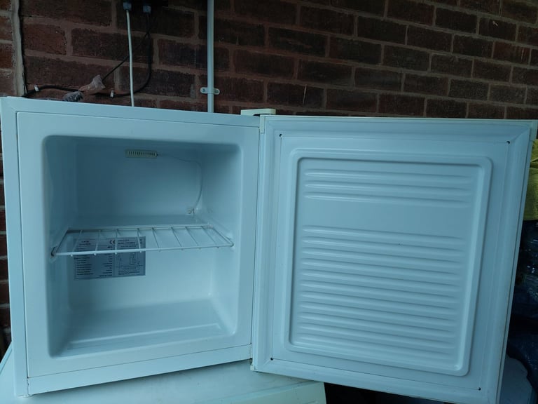 Table Top Freezer 