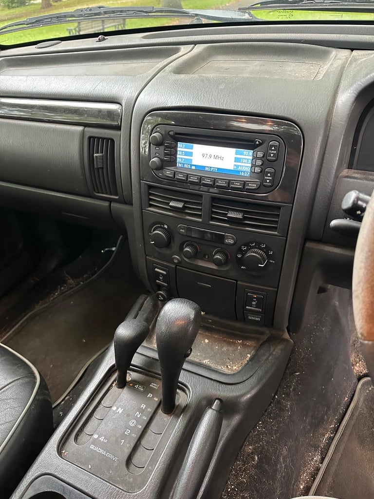 Jeep GRAND CHEROKEE 4.7 V8 modified off road green laner 4x4