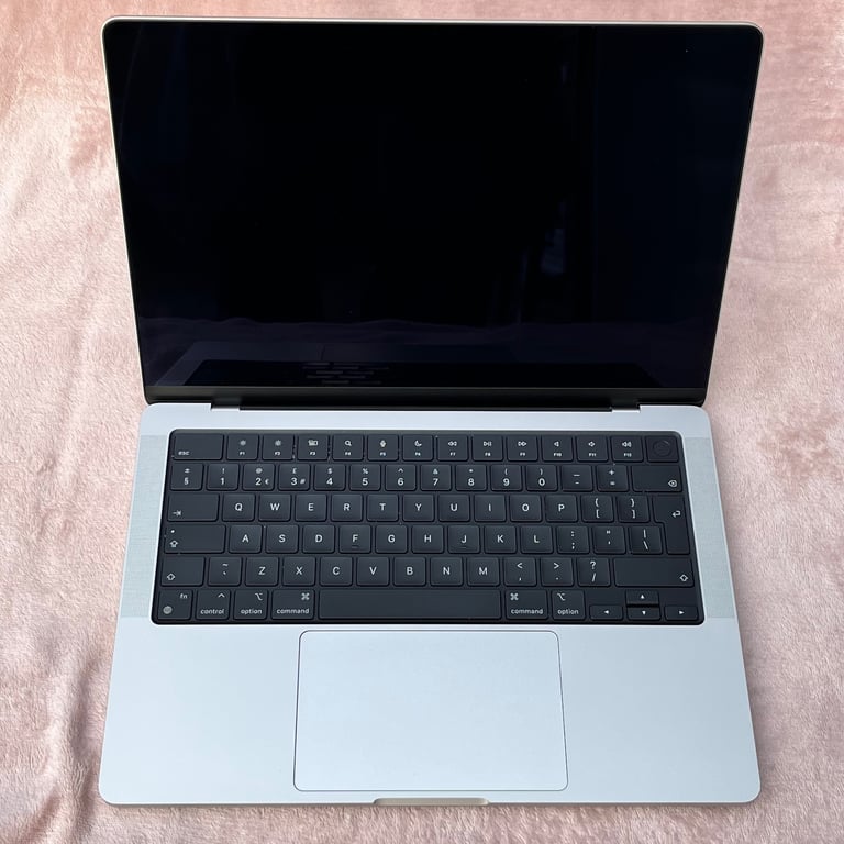 2021 MacBook Pro 14” M1 PRO - 3.2GHz - New Battery - 16GB memory- 512GB SSD