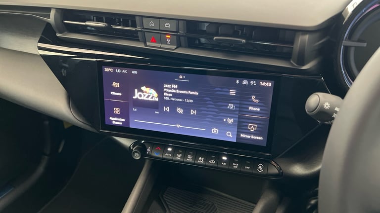 2025 Alfa Romeo Junior 1.2 MHEV Ibrida SUV 5dr Petrol Hybrid e-DCT Euro 6 (s/s) (136 ps) SUV Hybr...