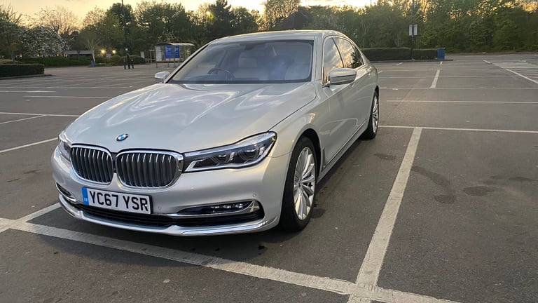 2017 BMW 7 series 730LD Exclusive TOP SPECS Individual 4 door auto Euro6 