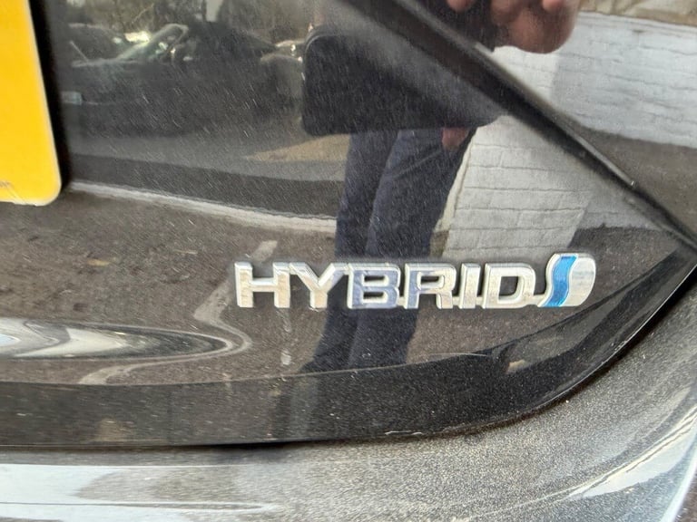 Toyota Yaris 1.5 Hybrid Icon Tech 5dr CVT -NAV - PARKING SENSORS - REAR CAMERA