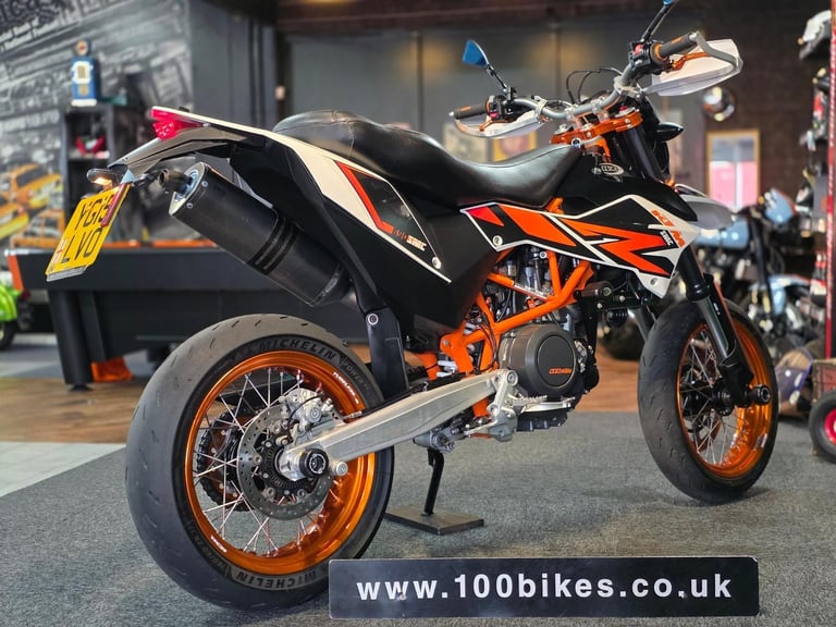 2015 KTM 690 SMC SUPER MOTO EXTRA'S 10,000 MILE'S 