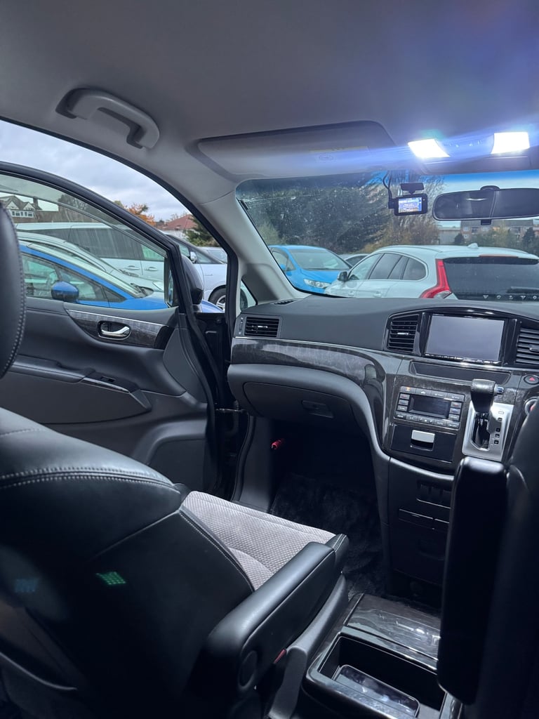 Nissan elgrand for sale