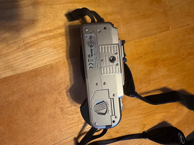 Leica Digilux 3 Camera