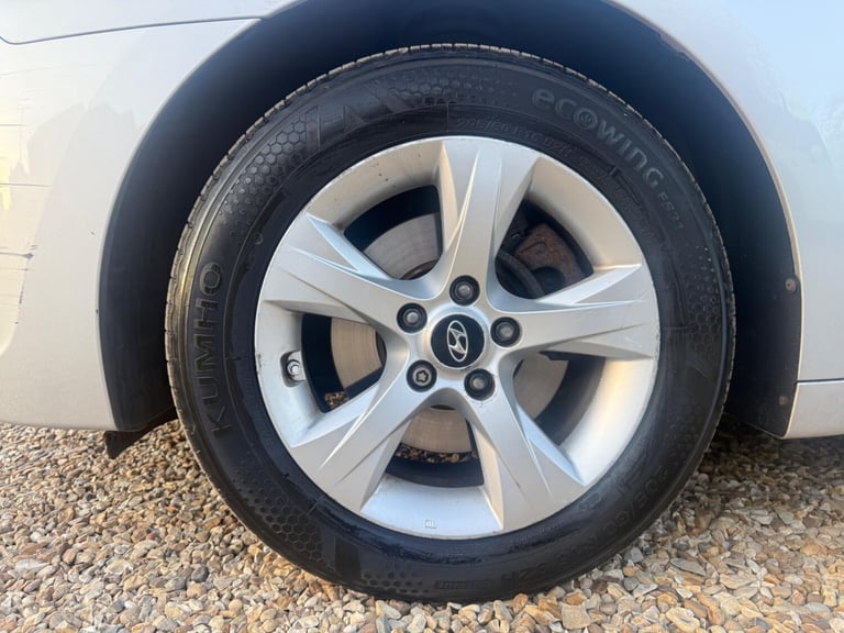 2014 Hyundai i40 1.7 CRDi Blue Drive Active Euro 5 (s/s) 4dr SALOON Diesel Manual