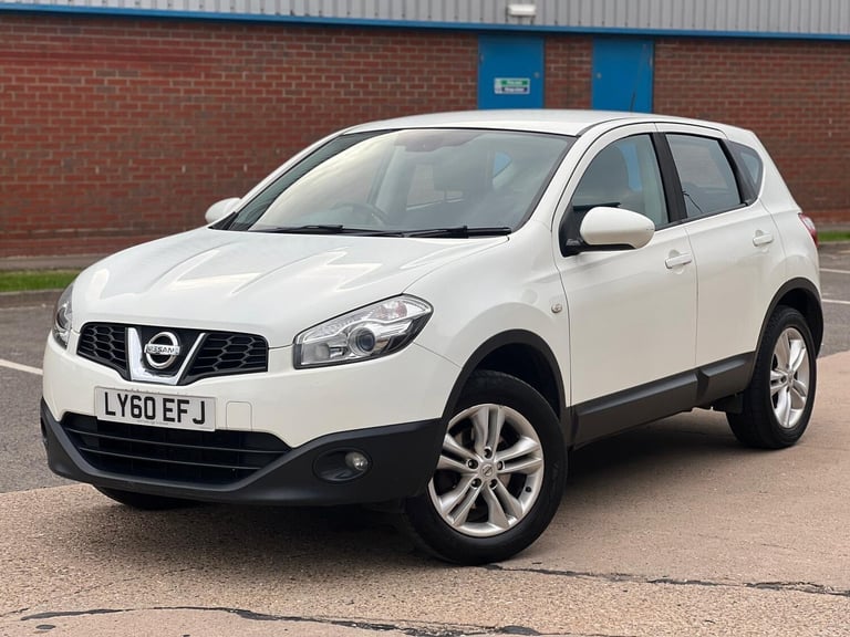 Nissan Qashqai 1.6 Acenta 2WD Euro 5 (s/s) 5dr Petrol Manual - Image 11