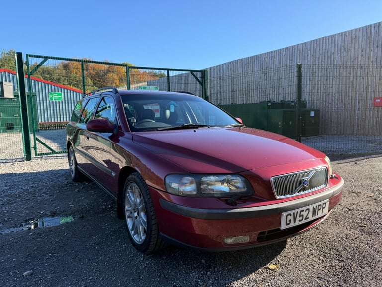  Volvo V70 2.4 D5 SE 5dr Diesel Automatic