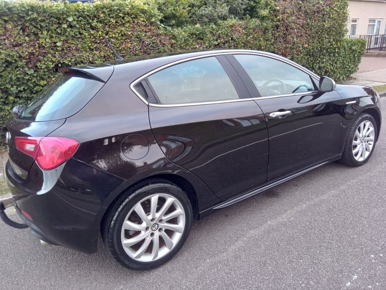Alfa Romeo, GIULIETTA, Hatchback, 2013, Manual, 1956 (cc), 5 doors