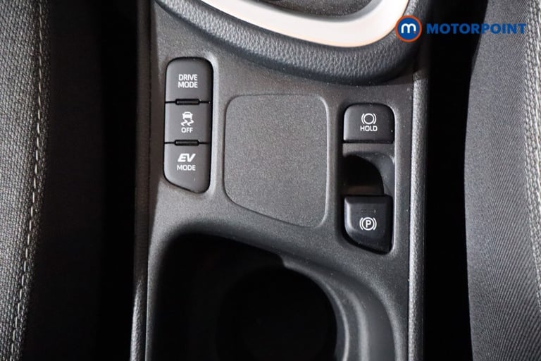 2023 Toyota Yaris Cross 1.5 Hybrid Design 5dr CVT Estate Hybrid Automatic