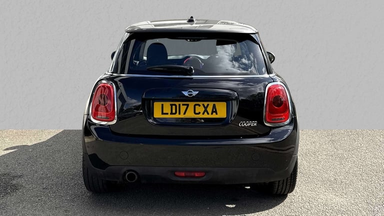 2017 MINI Hatch 1.5 Cooper Seven 3dr Auto Hatchback Petrol Automatic