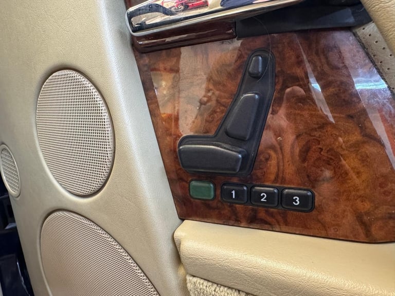 1990 Mercedes-Benz 500 5.0 SL 2dr Petrol Automatic