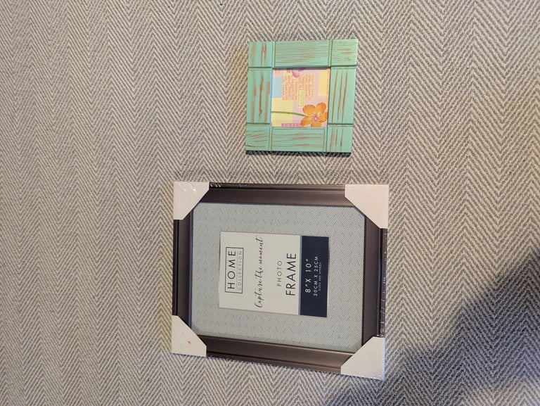 image for 2 Picture Frames – Rustic & Modern Styles