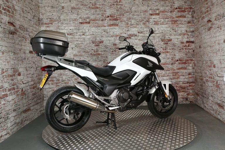 HONDA NC750X - 2016 Petrol Automatic in White