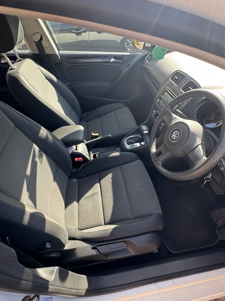 Volkswagen, GOLF, Hatchback, 2009, Semi-Auto, 1390 (cc), 5 doors