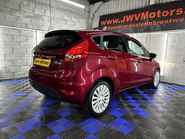 2011 Ford Fiesta 1.6 Titanium Hatchback 5dr Petrol Manual (134 g/km  118 bhp)