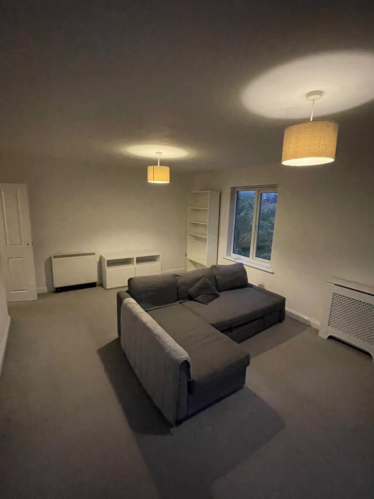 Top floor 2 beds flat with secure parking