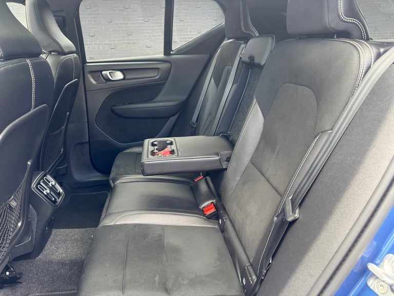 2020 Volvo XC40 2.0 T4 R DESIGN Pro 5dr Geartronic ESTATE Petrol Automatic