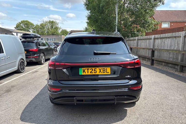 2025 Audi Q6 e-tron 285kW Quattro 100kWh Edition 1 5dr Auto Estate Electric Automatic