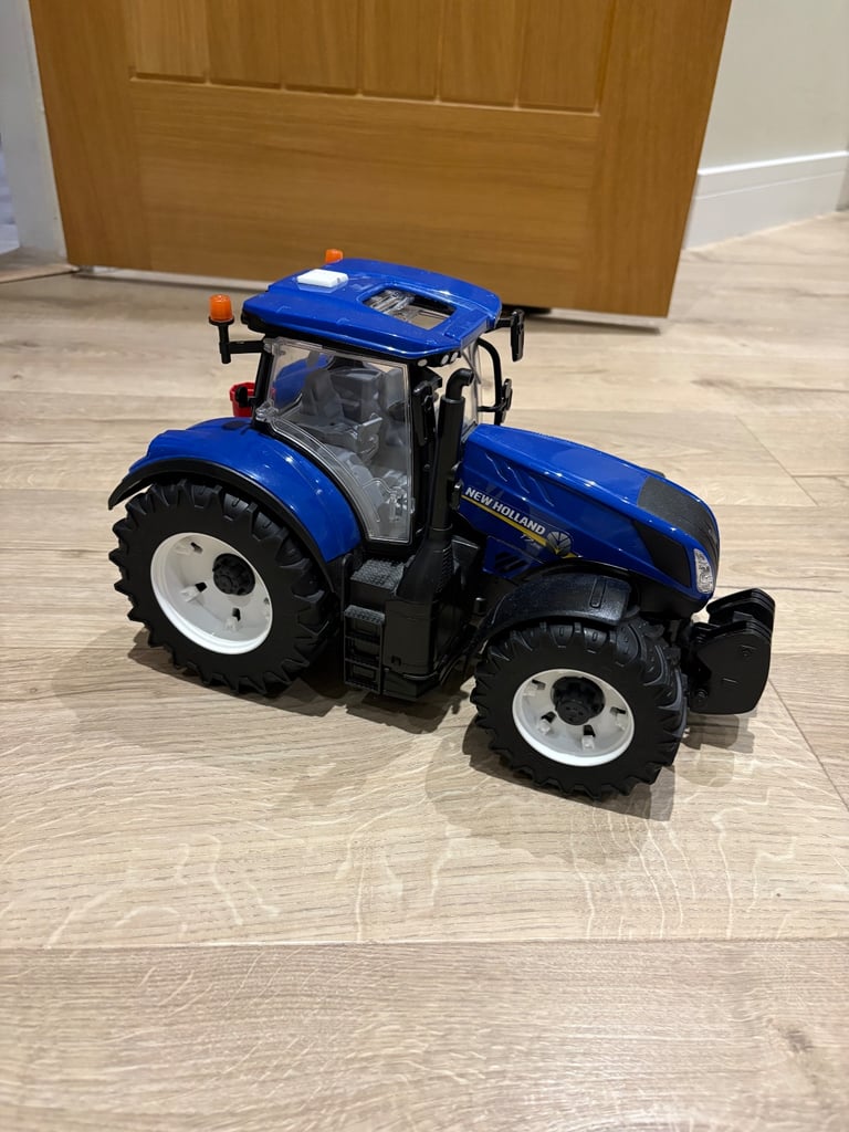 Bruder New Holland Tractor 