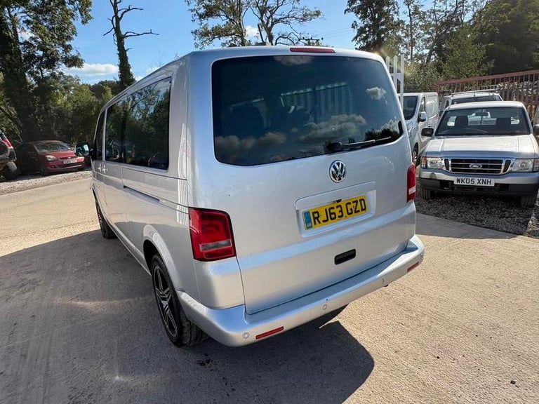 2013 Volkswagen Transporter Transporter T30 SE 102 TDI LWB Minibus DIESEL Manual