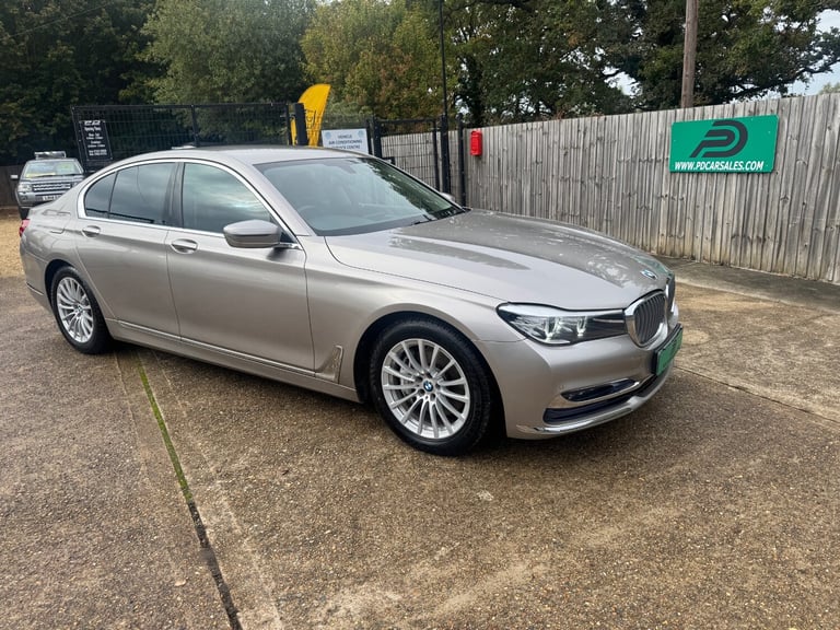 2017 BMW 730D EXCLUSIVE AUTO - MASSAGE SEATS - REVERSE CAM - NEW SET OF TYRES