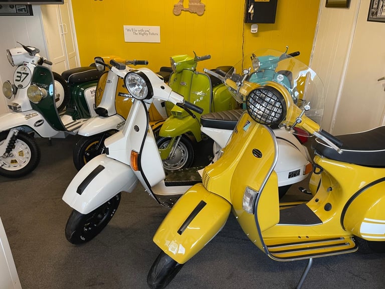 VESPA PAGGIO PX 125 number 204 Ron Daley special 