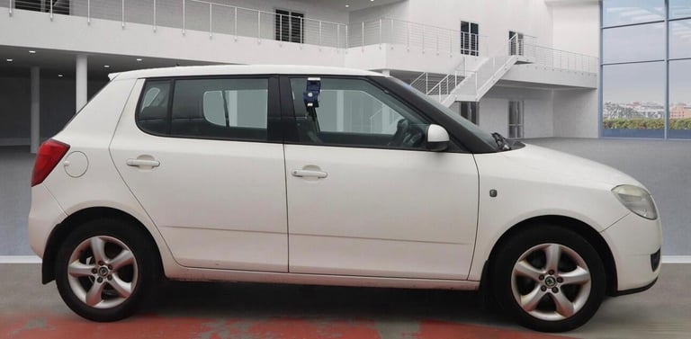 2010 Skoda Fabia 1.4 TDI Pure Drive 2 5dr HATCHBACK Diesel Manual