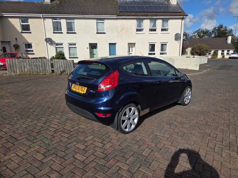 Ford, FIESTA, Hatchback, 2012, Manual, 1242 (cc), 3 doors full Ford stamped service history.
