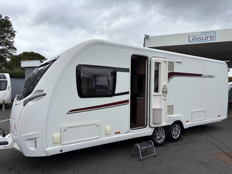 2016 SWIFT CONQUEROR 645, ISLAND BED, TALL FRIDGE, ALDE, SOLAR