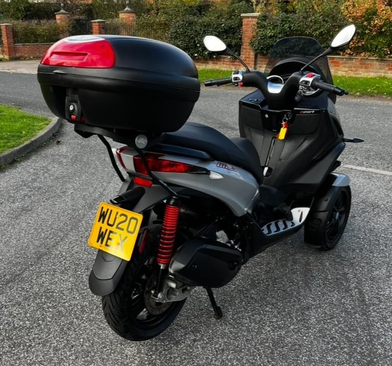 2020 PIAGGIO MP3 HPE SPORT TRICYCLE FULL MOT ONLY 2500 MILES FROM NEW! LOVELY!