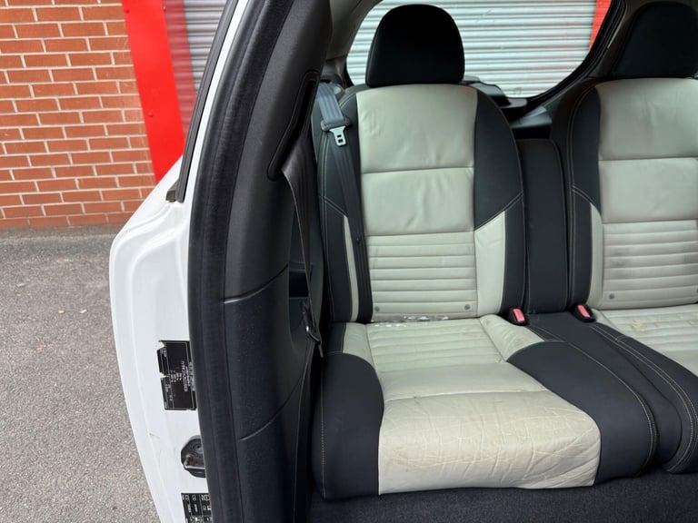 2010 Volvo C30 1.6 R-Design Sports Coupe Euro 4 3dr HATCHBACK Petrol Manual