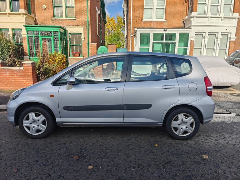 Honda jazz low mileage long MOT 