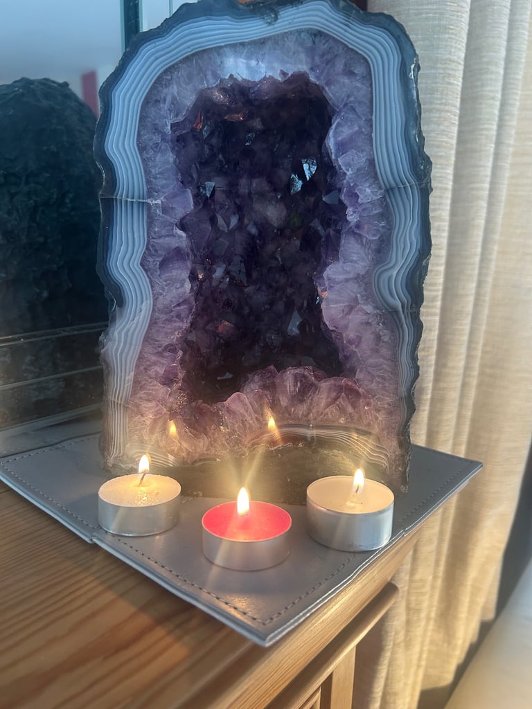GEODE - Deep Purple Amethyst Geode