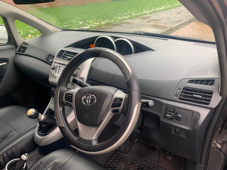 2012 Toyota Verso 2.0 D-4D T2 5dr MPV Diesel Manual