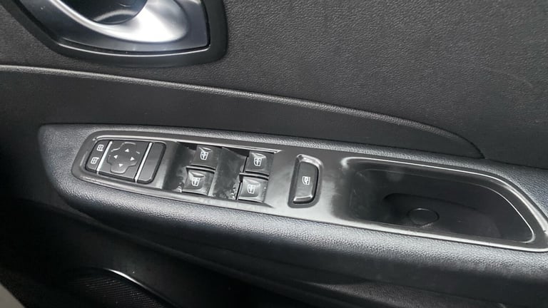 2018 Renault Captur 0.9 TCE 90 Dynamique Nav 5dr Petrol Hatchback Hatchback Petrol Manual