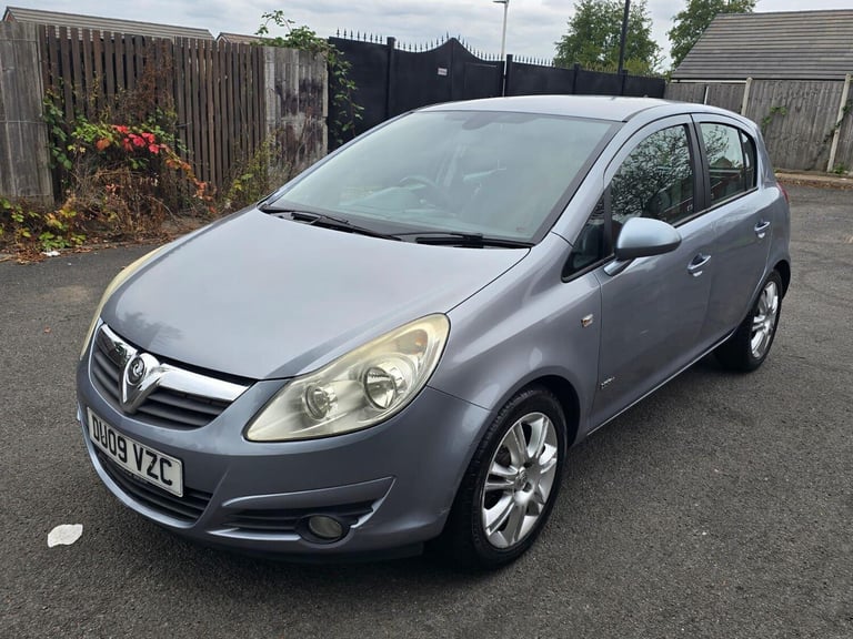 2009 Vauxhall Corsa 1.4i 16V Design 5dr Auto HATCHBACK PETROL Automatic