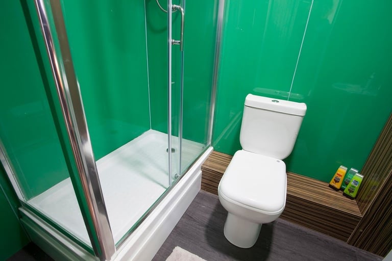 image for DSS/UC - Studio Flat Apartment - To Rent - Bills Included (Bradford)