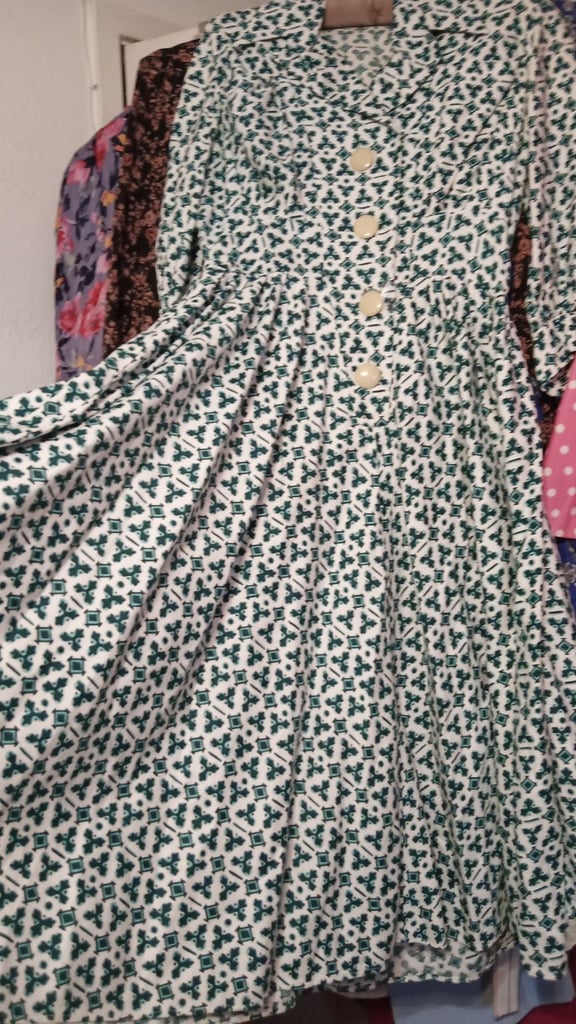 Beautiful 50s dress