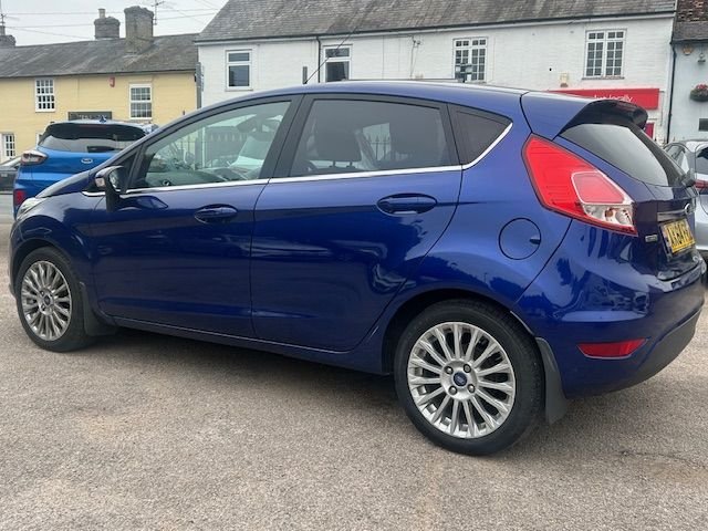 2014 Ford Fiesta 1.0T ECOBOOST TITANIUM 5dr (s/s)  WITH SERVICE HISTORY  Hatchback Petrol Manual