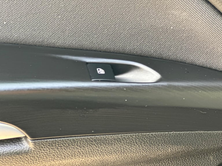 2013 Vauxhall Zafira Tourer 1.8 16V Exclusiv Euro 5 5dr Petrol