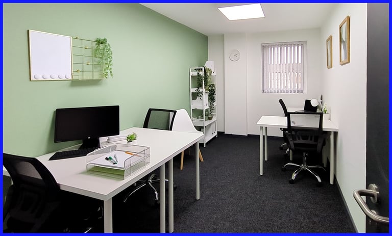 Chatham - ME4 3ED, Access to professional office space for 5 people in HQ Maritime Dockside