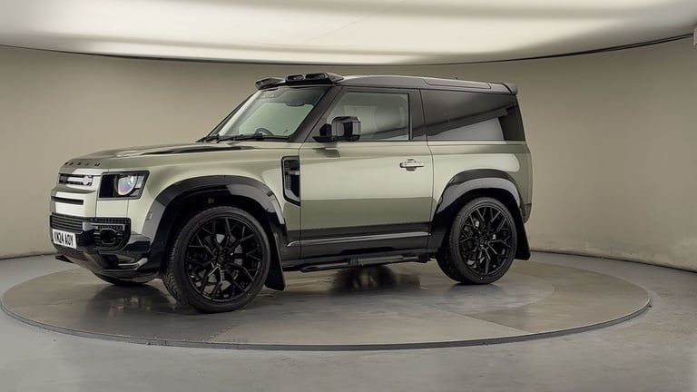 2024 Land Rover Defender 3.0 D300 X-Dynamic HSE 90 3dr Auto ESTATE DIESEL Automatic