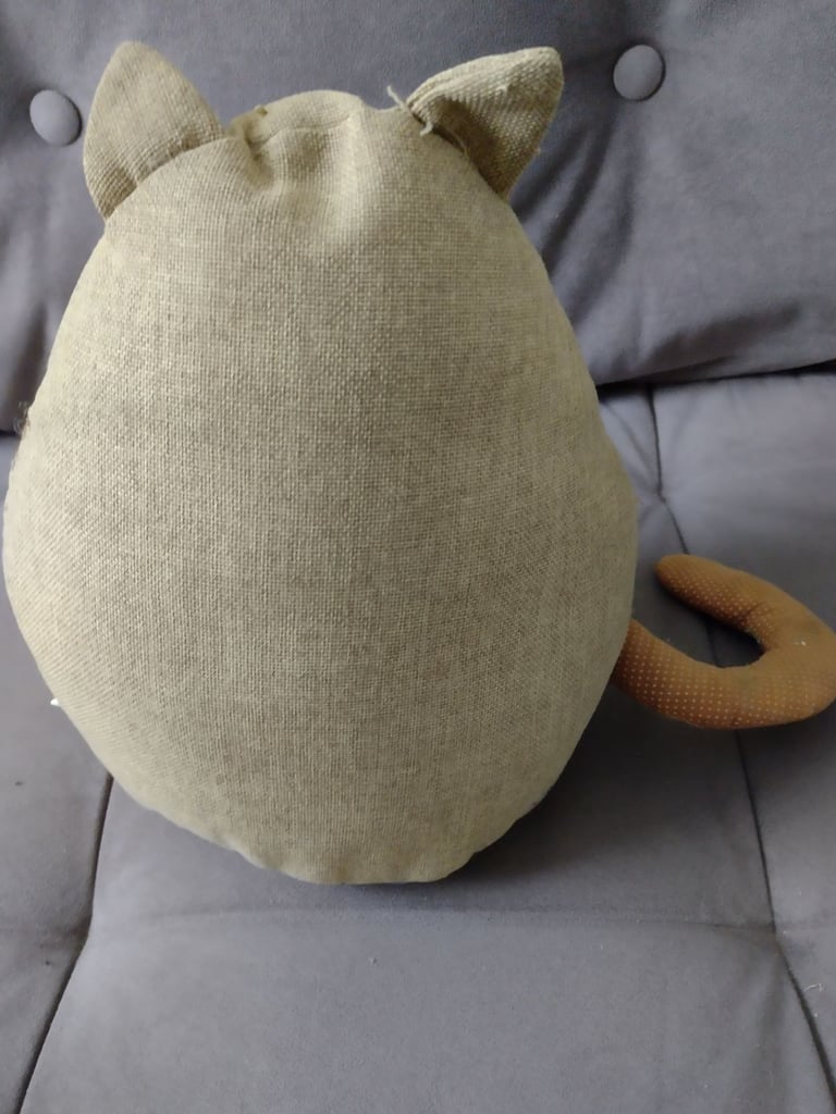 Cat door stopper 